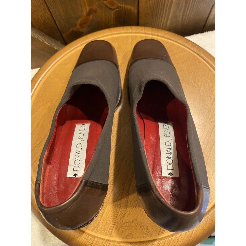 Donald J. Pliner Brown Leather & Spandex, Square‎ Heel Shoes, Size 7N - Picture 4 of 12